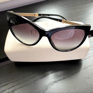 Versace 4292 Sunglasses | Black